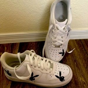 Nike Air woman’s size 7!